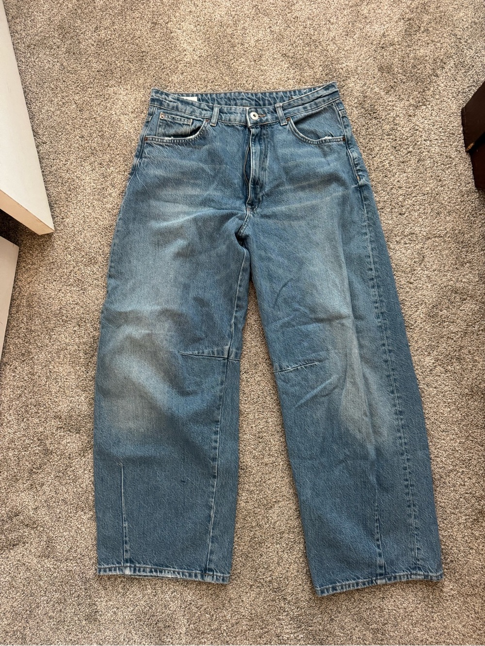 Zara Men's Light Blue Relaxed Fit Jeans